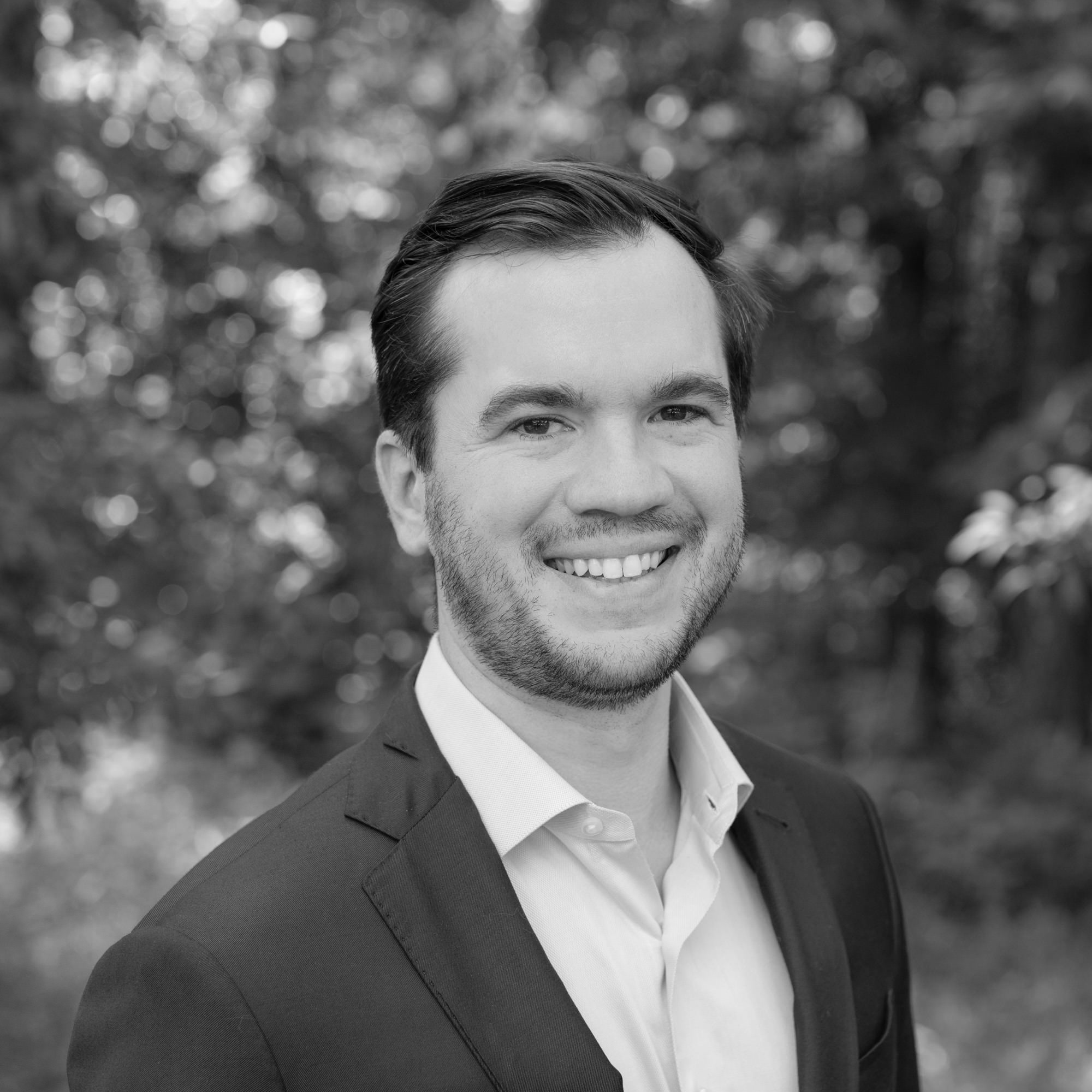 FrankMcFadden3Headshot-1 Frank McFadden smiling headshot